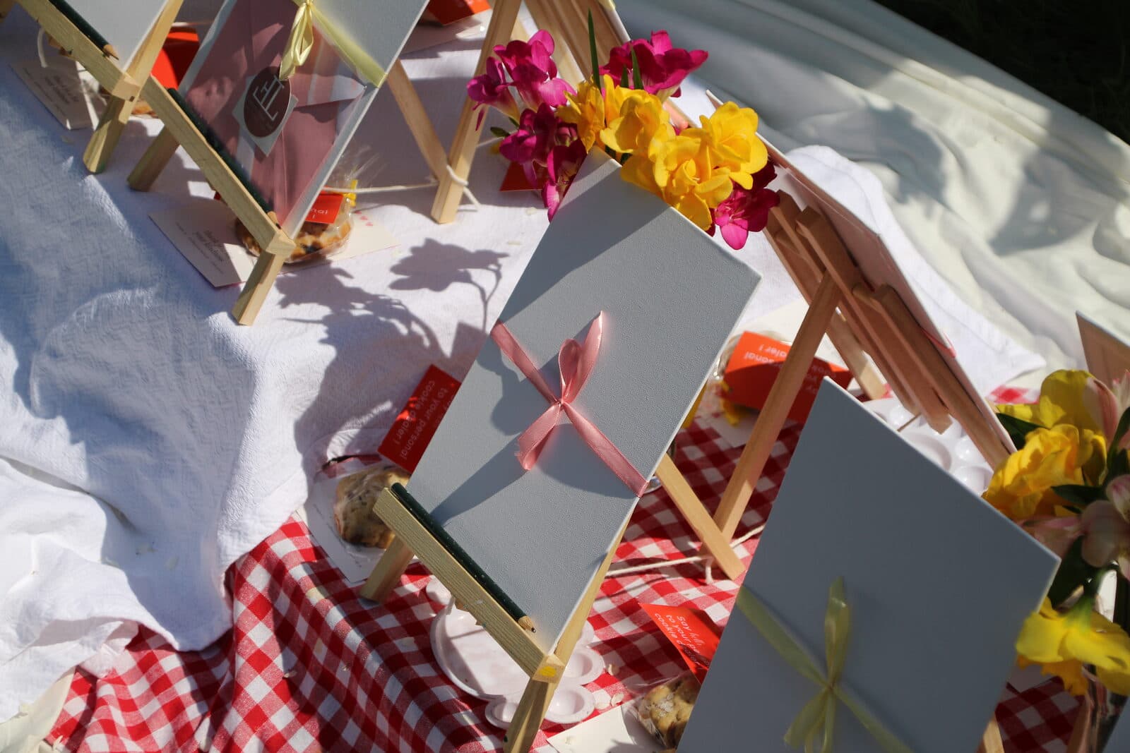 De la Picnic & Paint