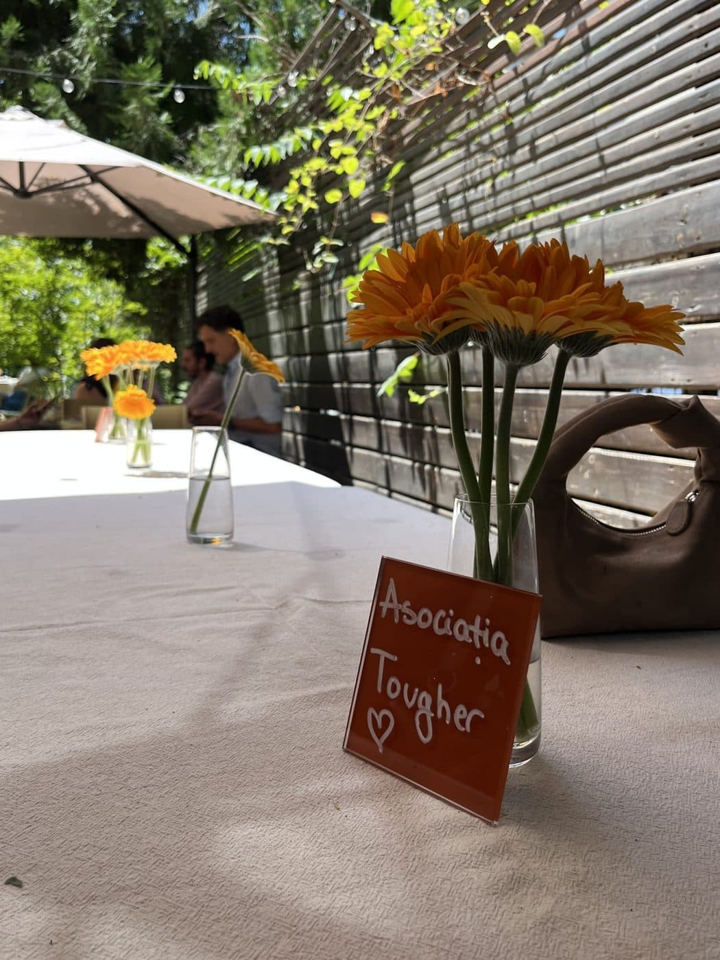 tougher together: brunch & connect: fotografie 1 din atmosfera evenimentului